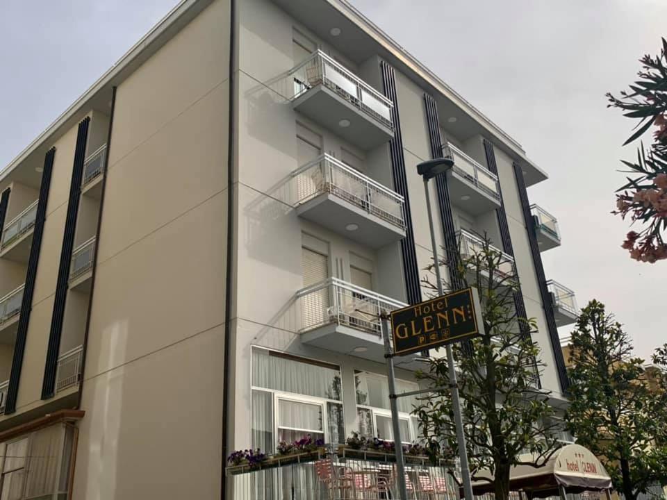 Hotel Glenn Rimini Buitenkant foto