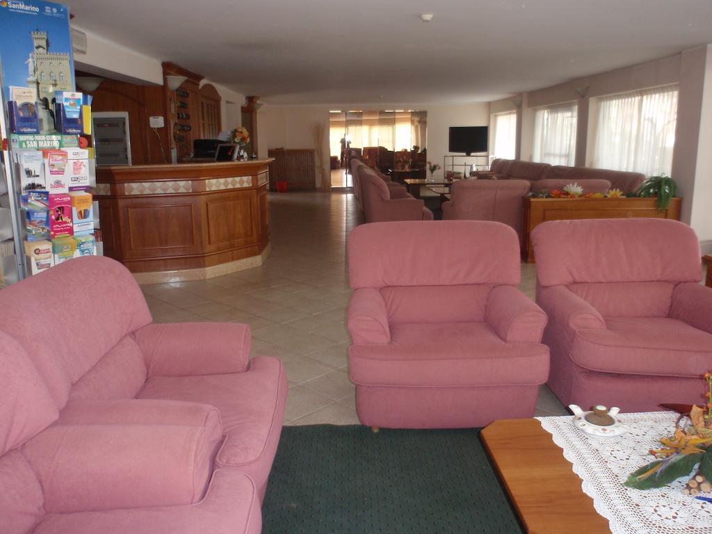 Hotel Glenn Rimini Buitenkant foto