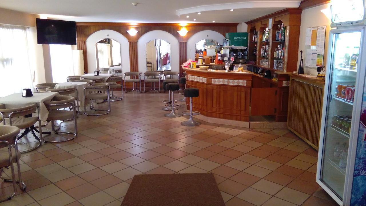 Hotel Glenn Rimini Buitenkant foto